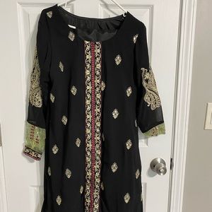 3 pieces chiffon Pakistani suiet new